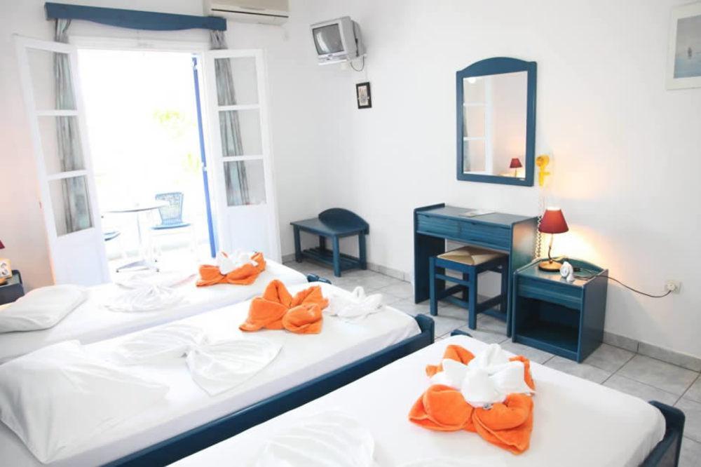 Deep Blue Apartment Logaras